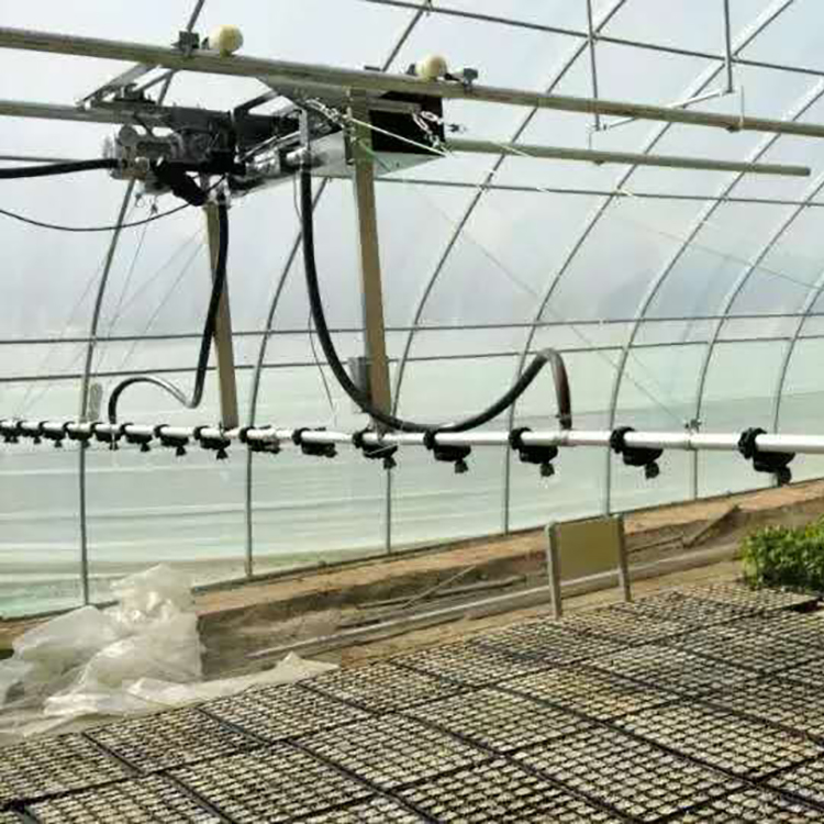 溫室盤(pán)式移動(dòng)噴灌機(jī)是如何運(yùn)行工作的？